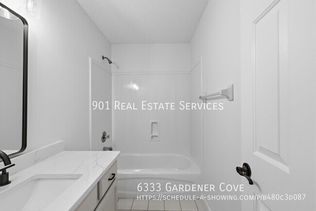 Building Photo - 6333 Gardener Cove