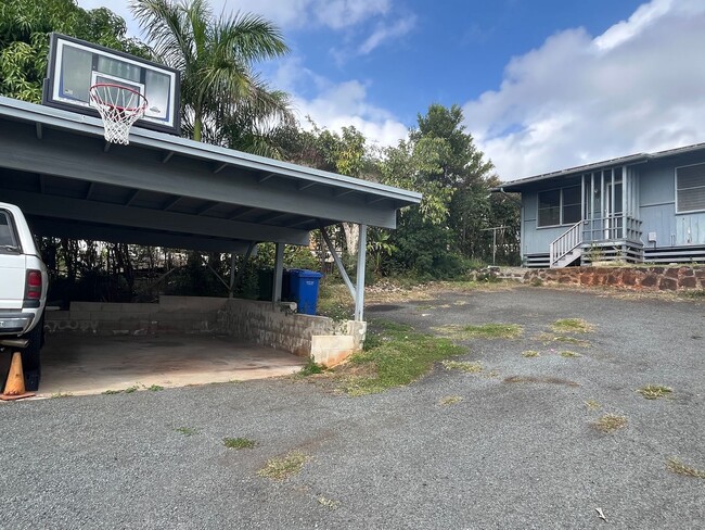 Building Photo - 2238 Aulii St