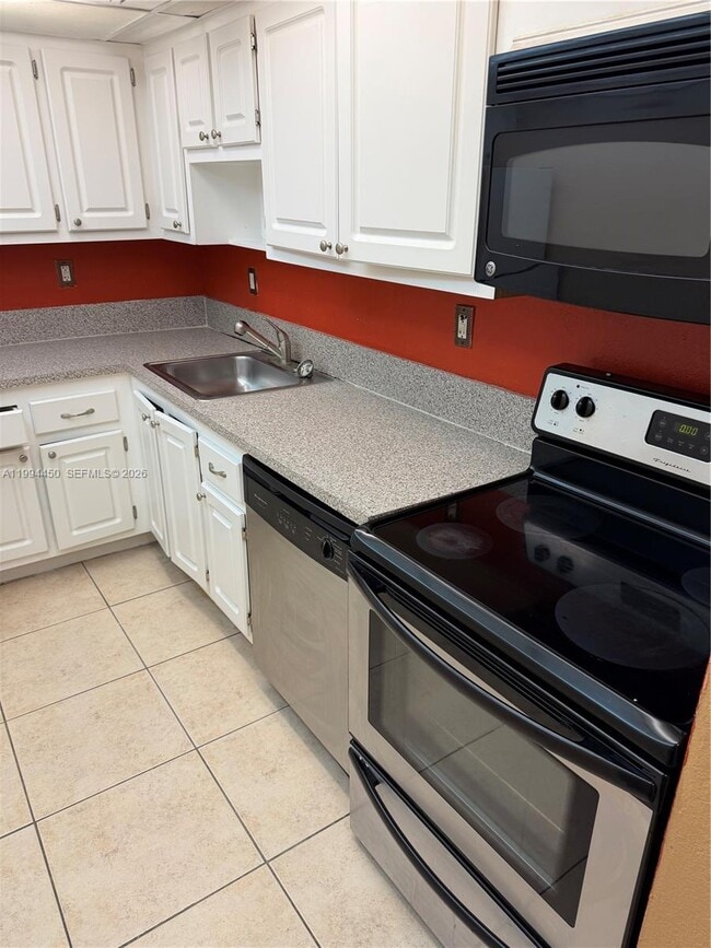 Building Photo - 1805 Sans Souci Blvd