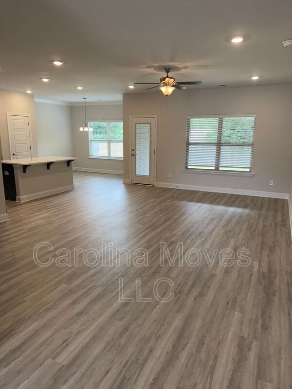 Building Photo - 3 Bracken Wds Wy
