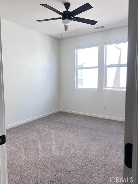 Building Photo - 4055 Pomelo Dr
