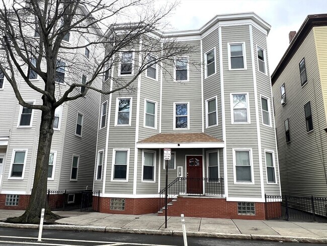 Building Photo - 165 Hampshire St