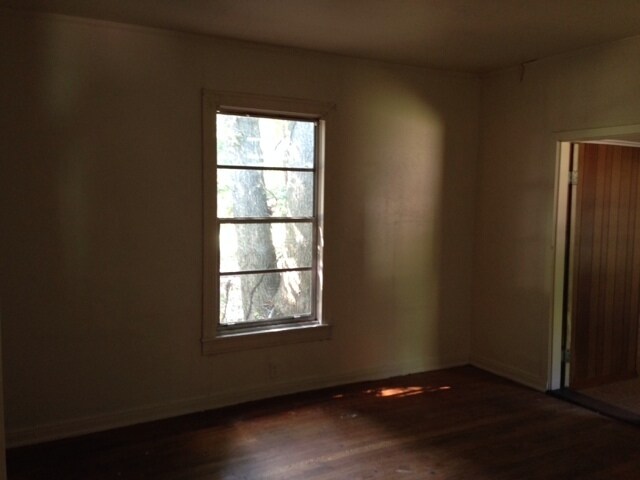 Building Photo - Section 8 Approved