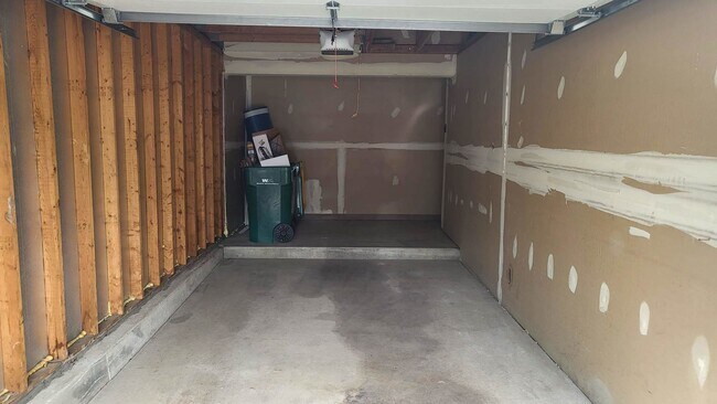 Building Photo - 1186 Auburn Ln