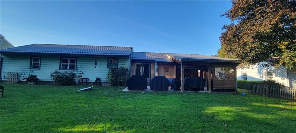 Building Photo - 148 Landon Ave