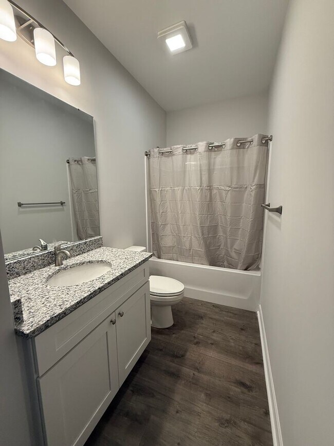 Building Photo - Three bedroom, 2 bath newly constructed house in Graham