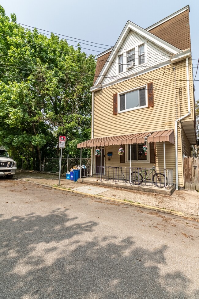 Building Photo - 5225 Keystone St