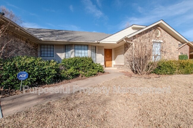 Building Photo - 1401 Harding Ave