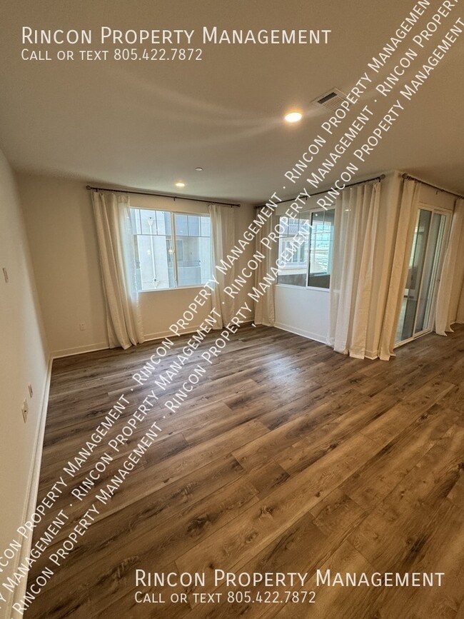 Building Photo - $500 off the First Months Rent! Modern 2-B...