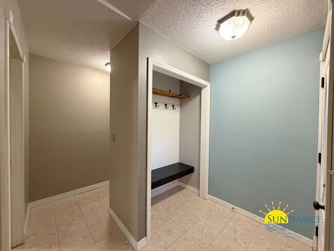 Building Photo - Renovated 3 Bedroom Home in Fort Walton Beach near Bases!