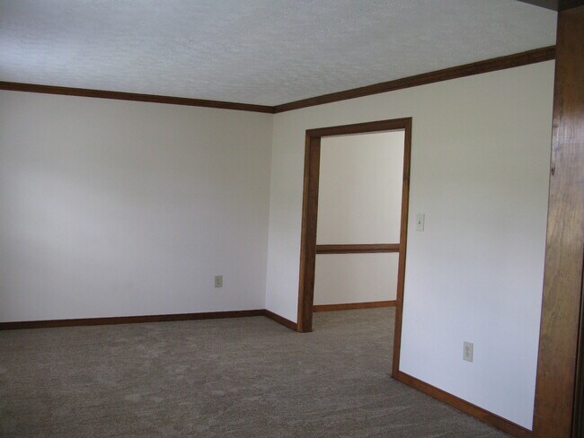 Building Photo - 7163 Plum Grove Ct