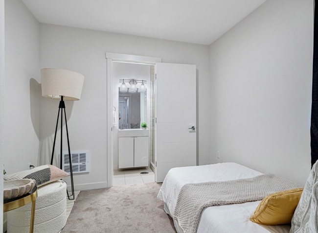 Building Photo - 8853 Stone Ave N