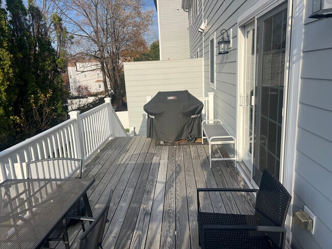 Building Photo - 111-113 Lincoln Ave