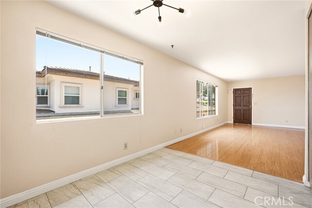 Building Photo - 5934 Alessandro Ave