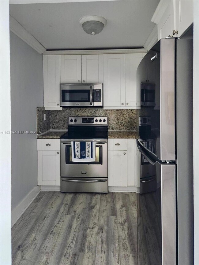 Building Photo - 11790 SW 18th St