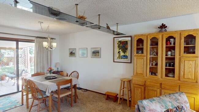 Building Photo - Fully Furnished 3 Bedroom Rental