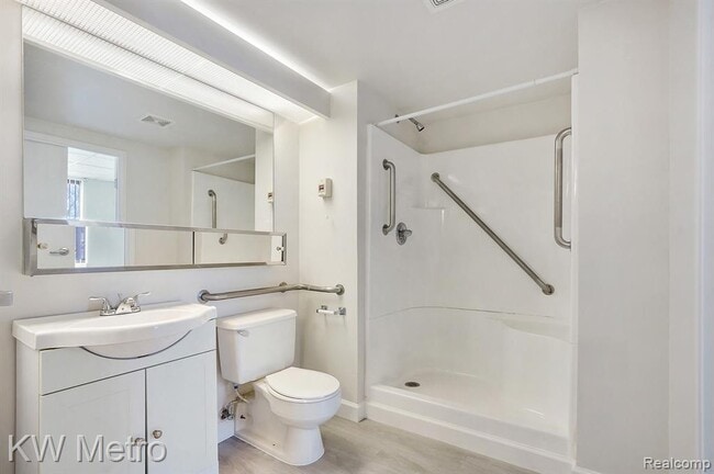 Building Photo - 24111 Civic Center Dr