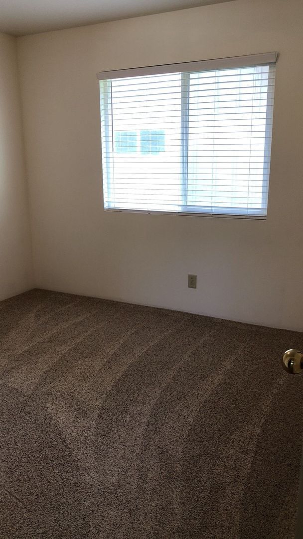 Building Photo - Residential Home at Wai'apo Street Available 6/6/26