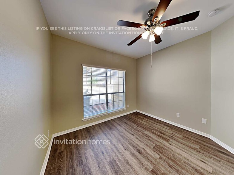 Building Photo - 1006 Eagle Nest Ave