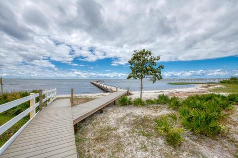 Building Photo - 6486 Surfside Cove