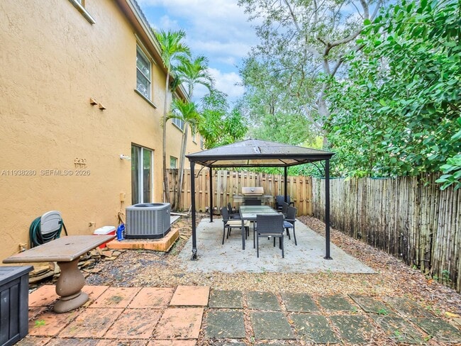 Building Photo - 13564 NW 7th St