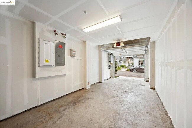 Building Photo - 1672 17th St