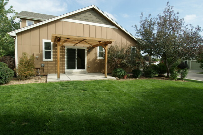 Building Photo - 426 Saint Ida Cir