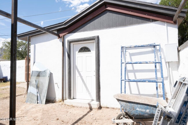 Building Photo - 3427 Idalia Ave