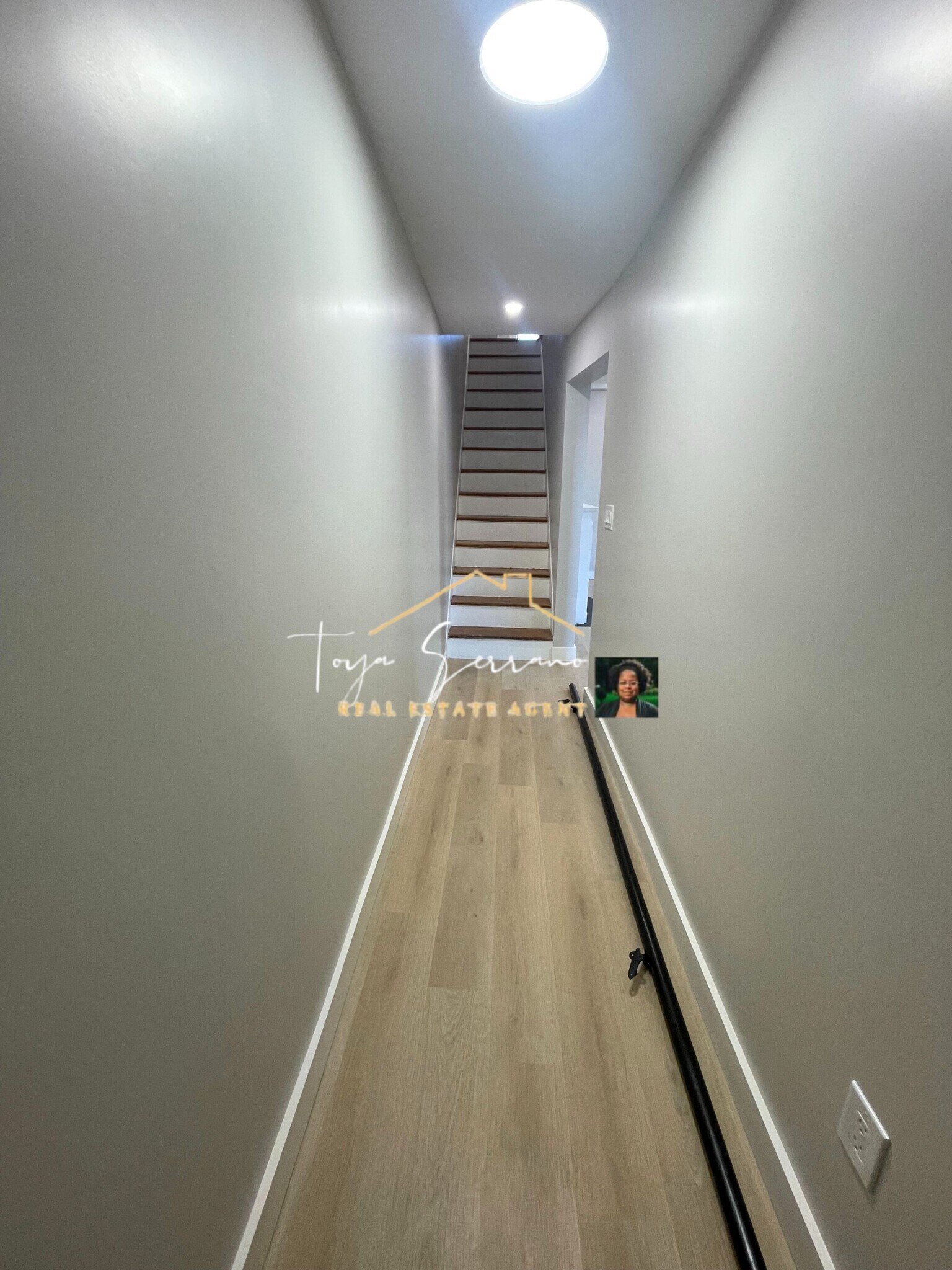 Building Photo - 19 Gordon St