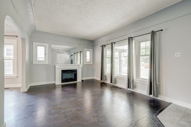 Building Photo - 3746 Zuni St
