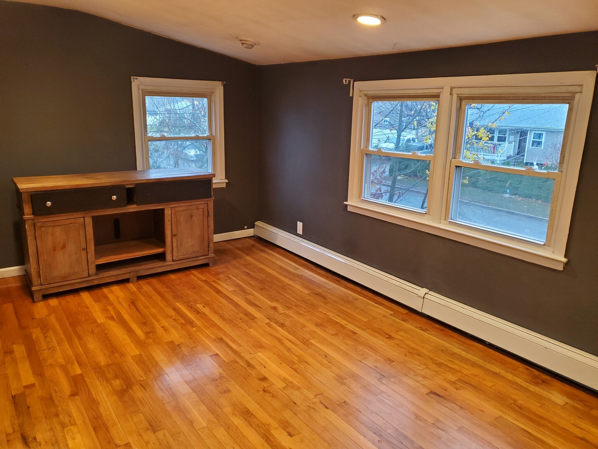 Building Photo - 239 Hilltop Dr