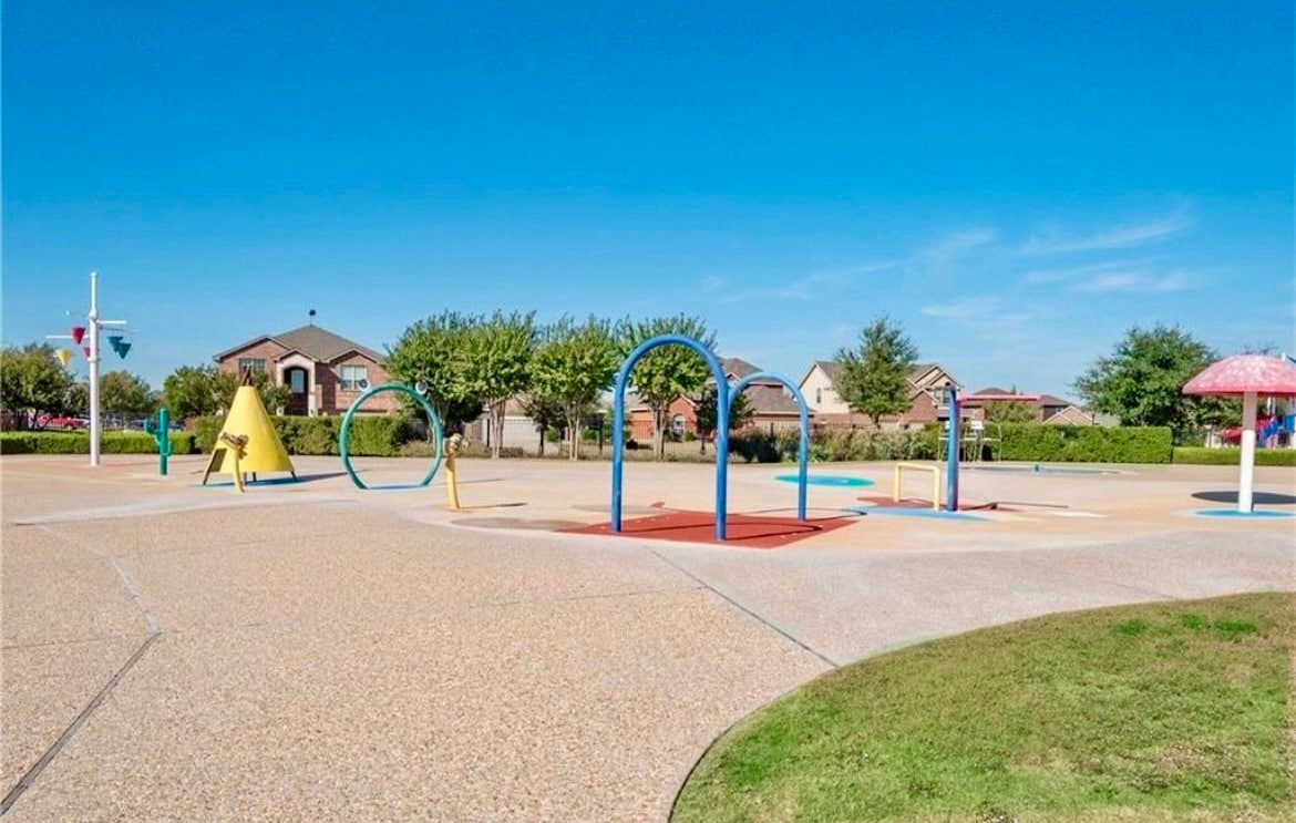 Building Photo - 443 Hayes St