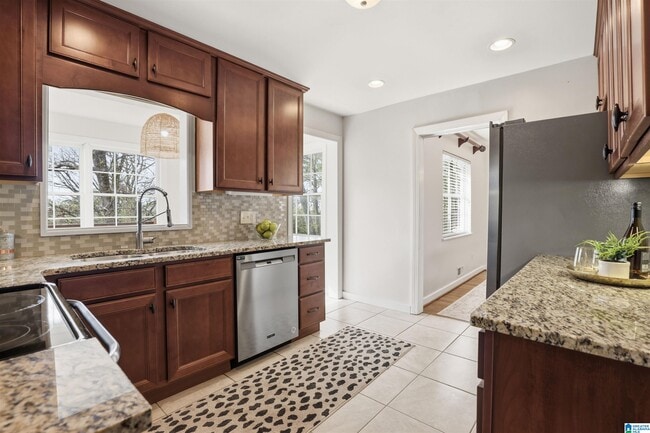 Building Photo - 5956 Crestwood Cir