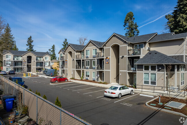 Building Photo - Holcomb Heights