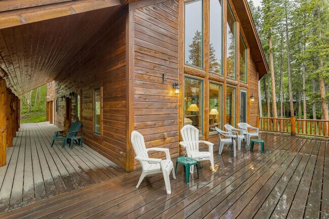 Building Photo - 929 American Way