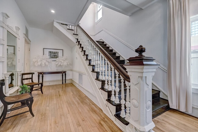 Building Photo - 20 M L King Ave