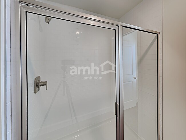 Building Photo - 6026 S Jordan Pkwy W