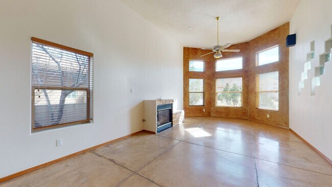 Building Photo - 6411 Consuelo Point St NE