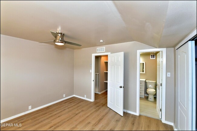 Building Photo - 6412 Pizarro St