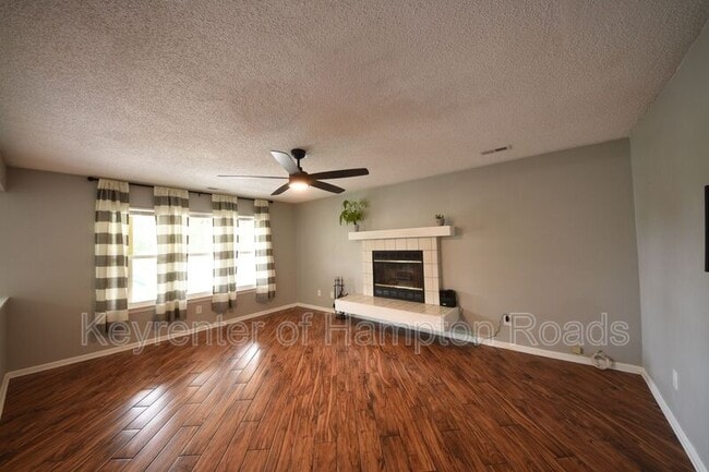 Building Photo - 1197 Dovetail Ct