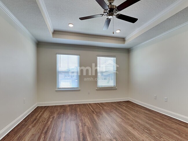 Building Photo - 167 Onate Cir