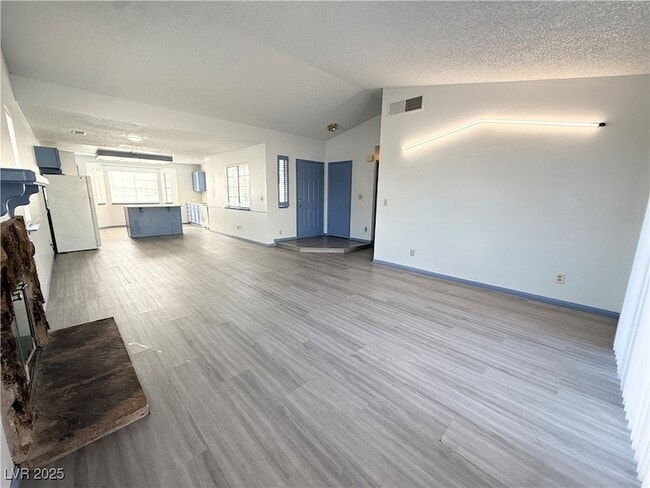 Building Photo - 5876 Filmore Ave