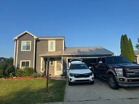 Building Photo - 402 Granada Dr