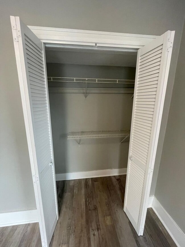 Building Photo - Charming 2-Bedroom Home with Full Basement