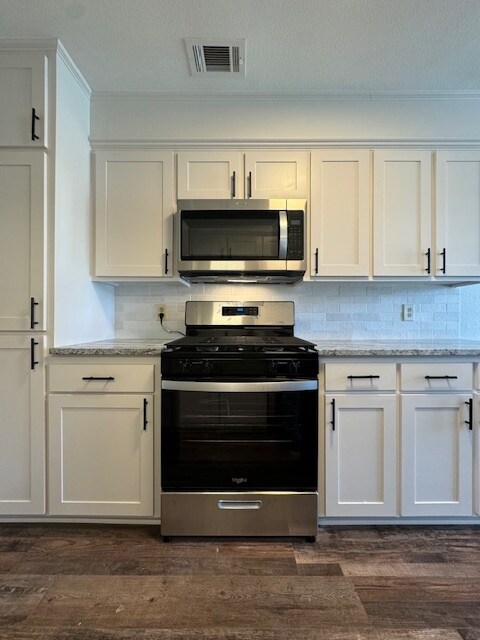 Building Photo - 714 McClenny Dr