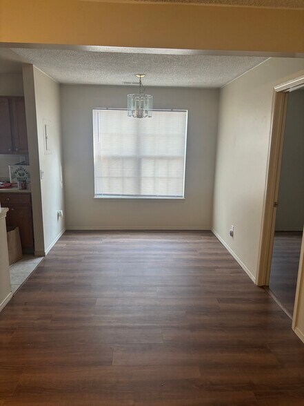 Building Photo - 2119 Troy Ct