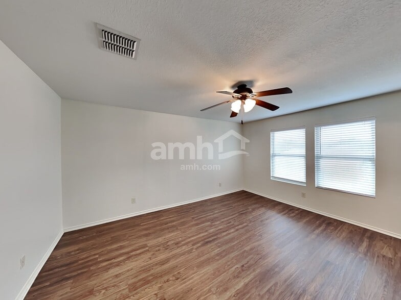 Building Photo - 431 Tequila Ranch