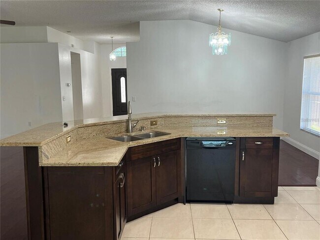 Building Photo - 8908 Southbay Dr
