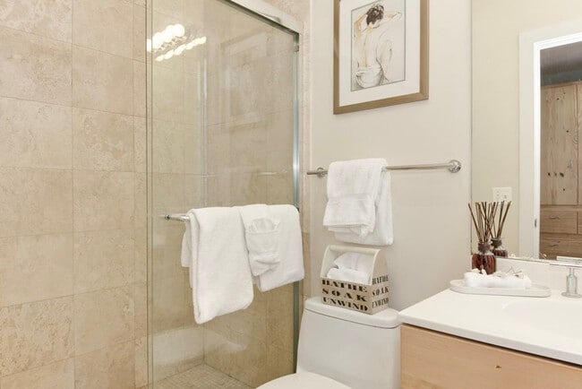 Building Photo - 1220 13th St NW