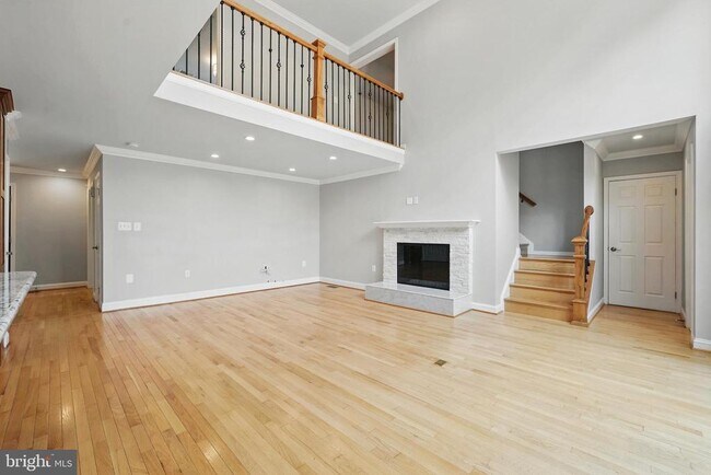 Building Photo - 9913 Rosewood Hill Cir